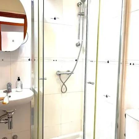 Elegant 2 Bedroom Duplex On Frontline Of Tenerife's With Gorgeous Sea Views! Daire *
