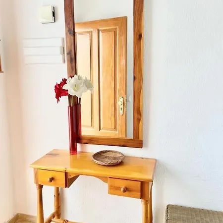 Daire Elegant 2 Bedroom Duplex On Frontline Of Tenerife's With Gorgeous Sea Views! Costa Adeje